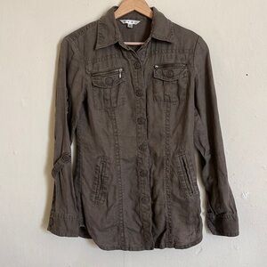 Get Ready to‎ Rock the Utility Trend with CAbi Button Up Jacket!